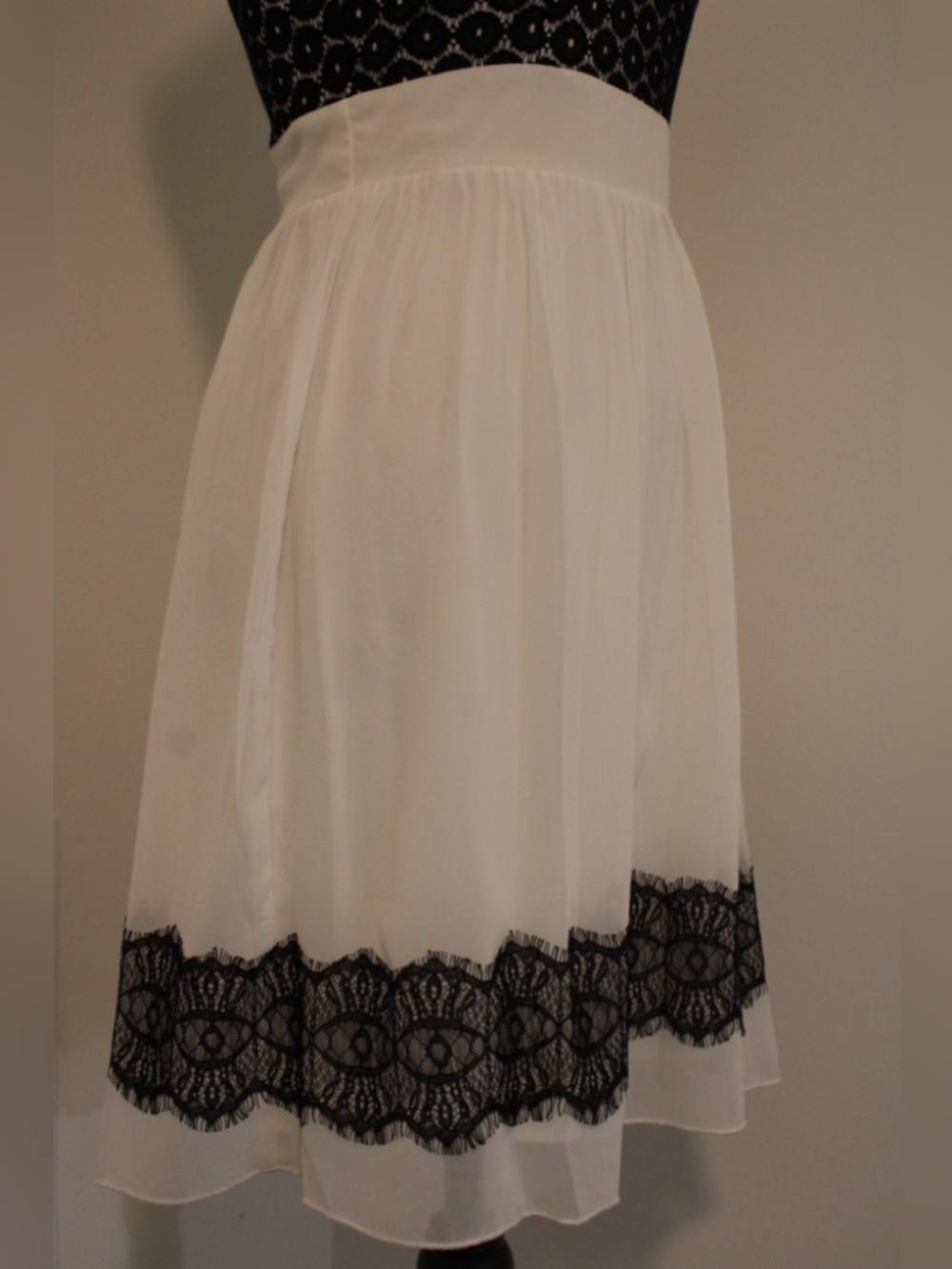Enfocus Studios White & Black Lace Dress Size 4 - Picture 3 of 9